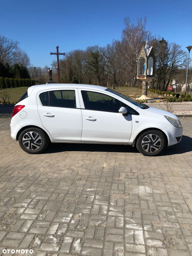 Opel Corsa 1.0 12V Essentia - 2