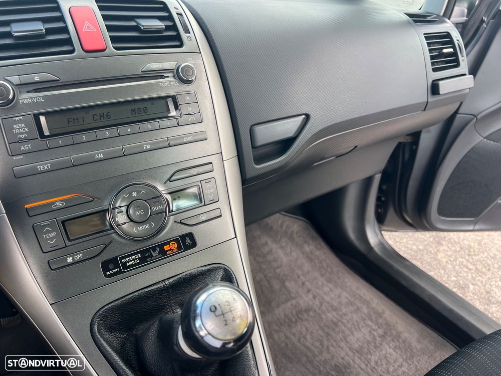 Toyota Auris - 32
