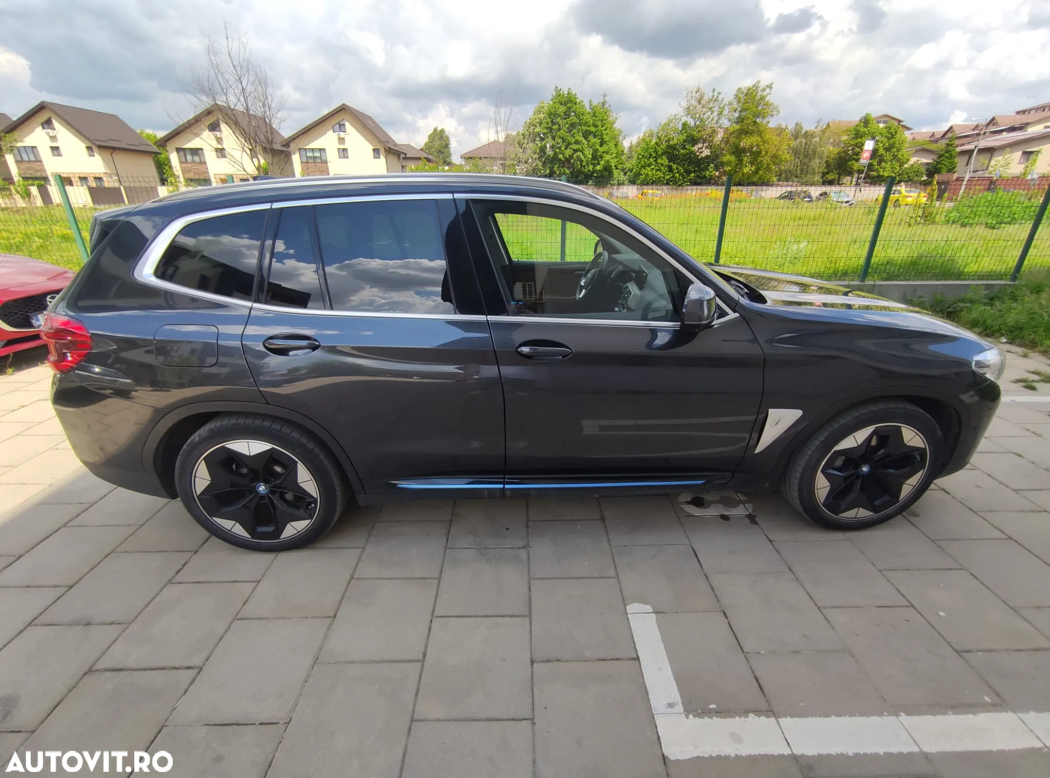 BMW iX3 Standard - 2