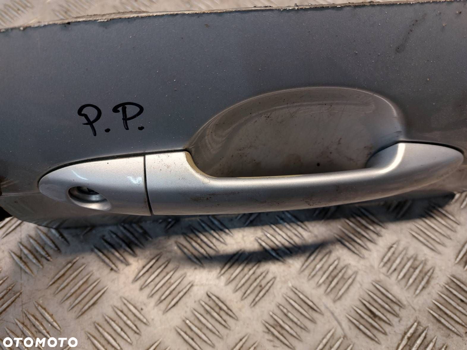 KLAMKA ZEWNĘTRZNA DRZWI PRAWY PRZÓD KIA CERATO I - 3