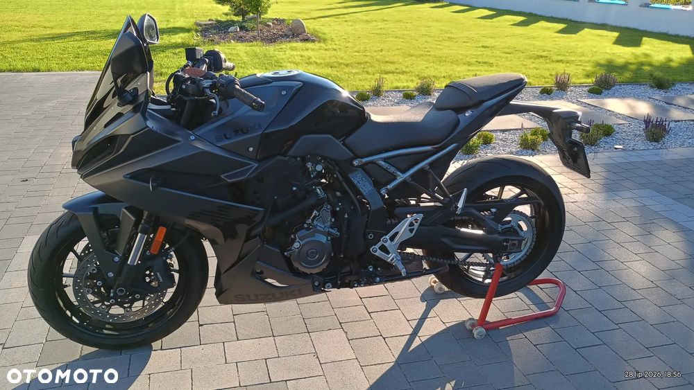 Suzuki GSX-R - 5