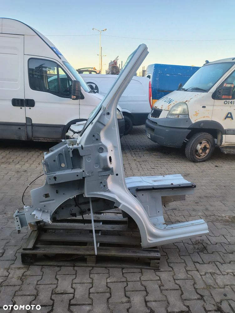 Ćwiartka przednia lewa Master III Movano B 2010-