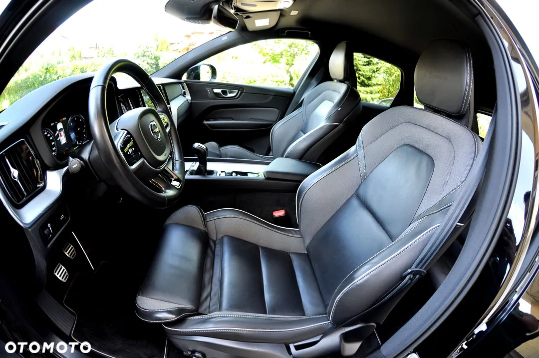 Volvo XC 60 D3 R-Design - 23