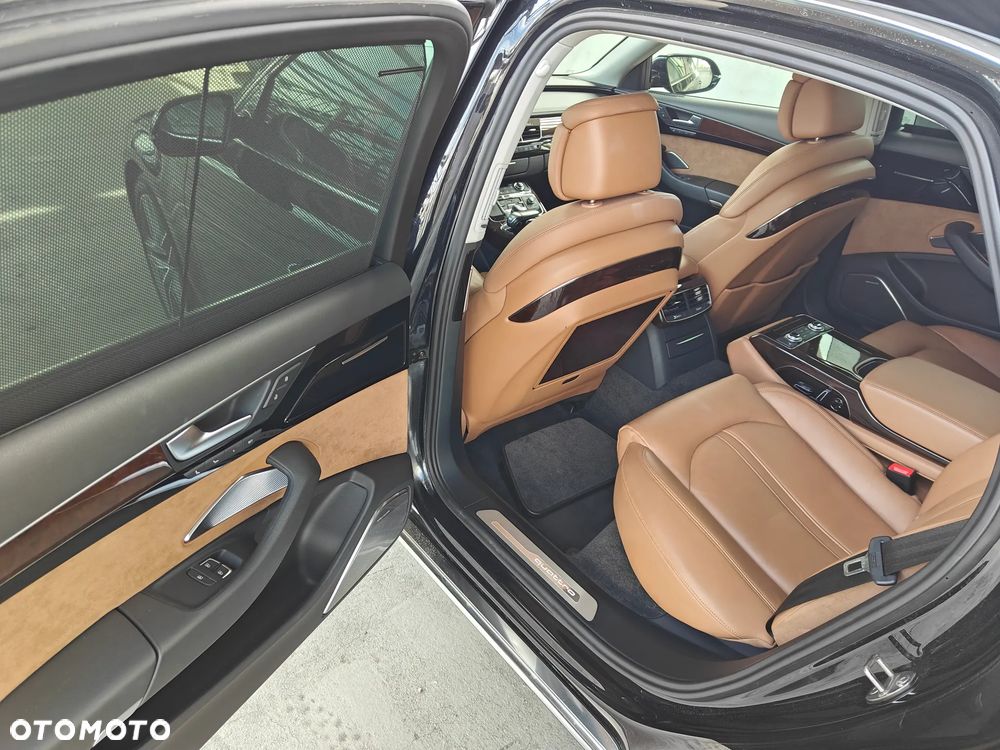 Audi A8 - 26