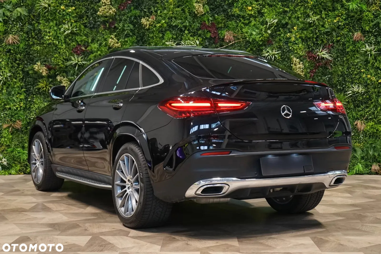 Mercedes-Benz GLE 300 d 4-Matic - 4