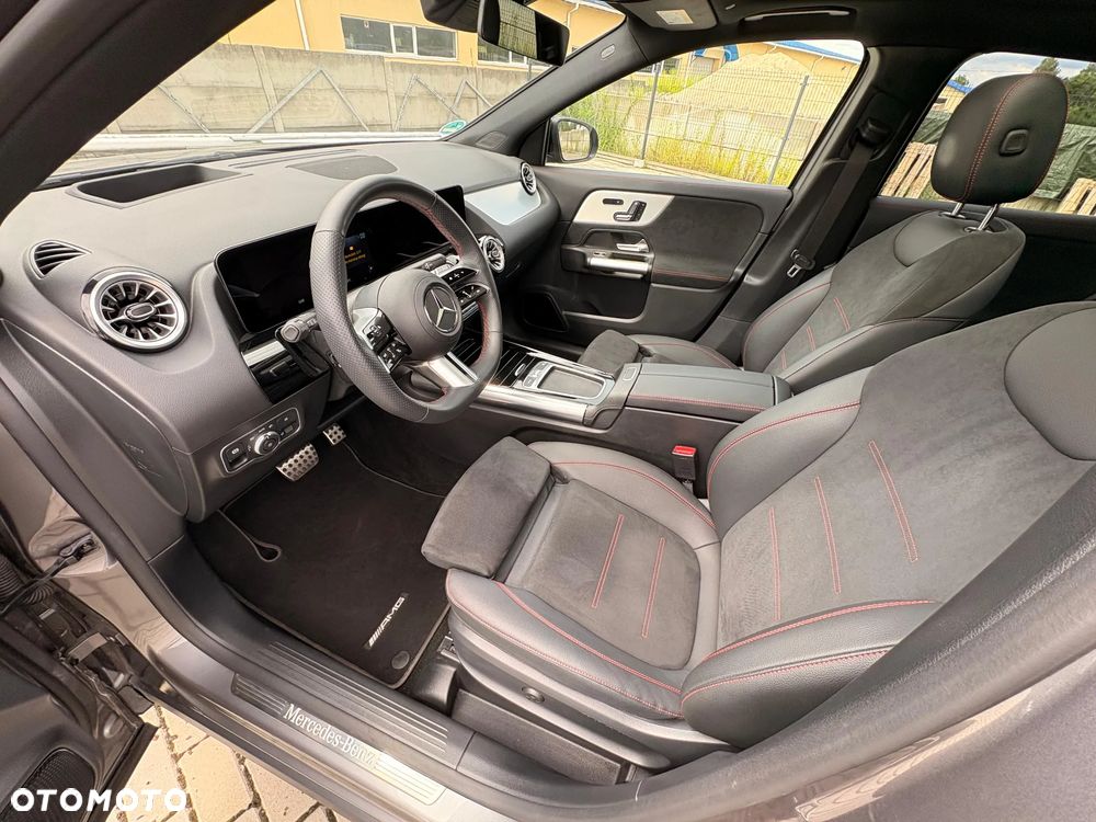 Mercedes-Benz GLA 220 mHEV 4-Matic AMG Line 8G-DCT - 12