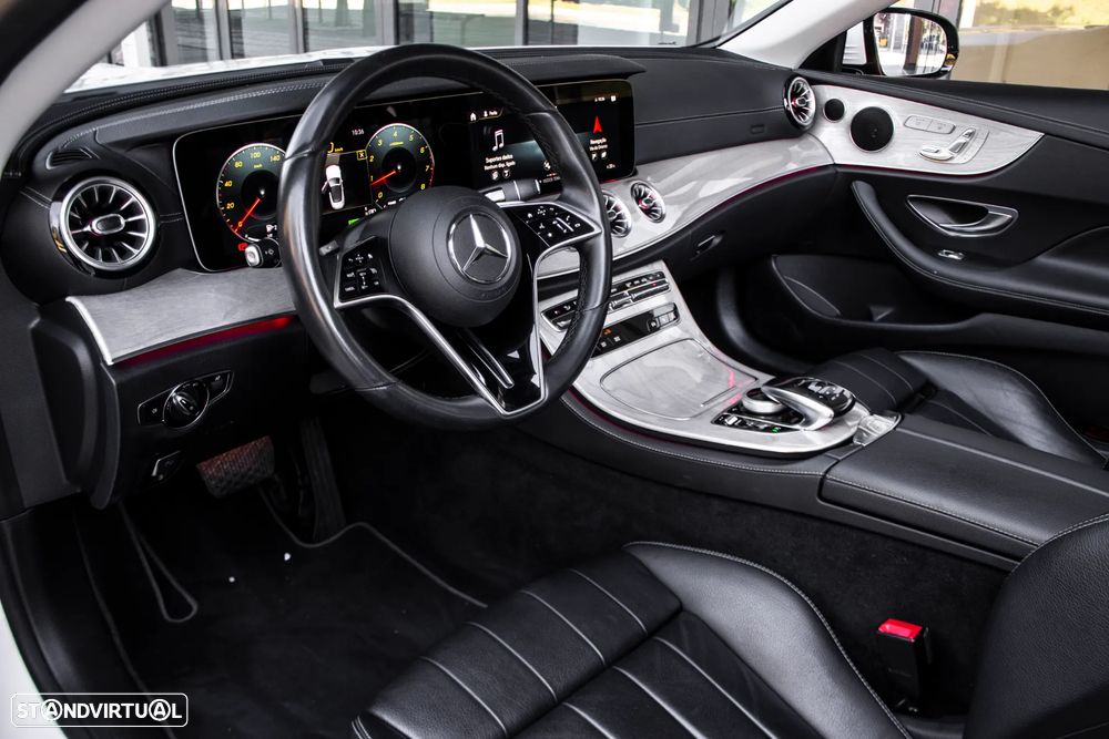 Mercedes-Benz E 200 Aut. - 30