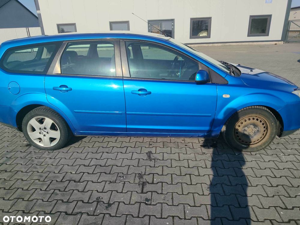 Ford Focus 1.6 TDCi Ambiente - 9