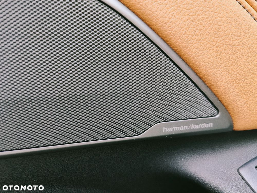 BMW Seria 5 540d xDrive mHEV - 15