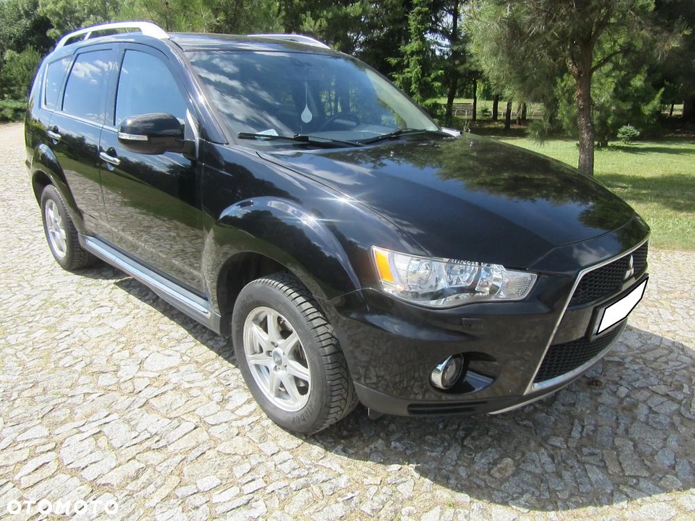Mitsubishi Outlander - 3