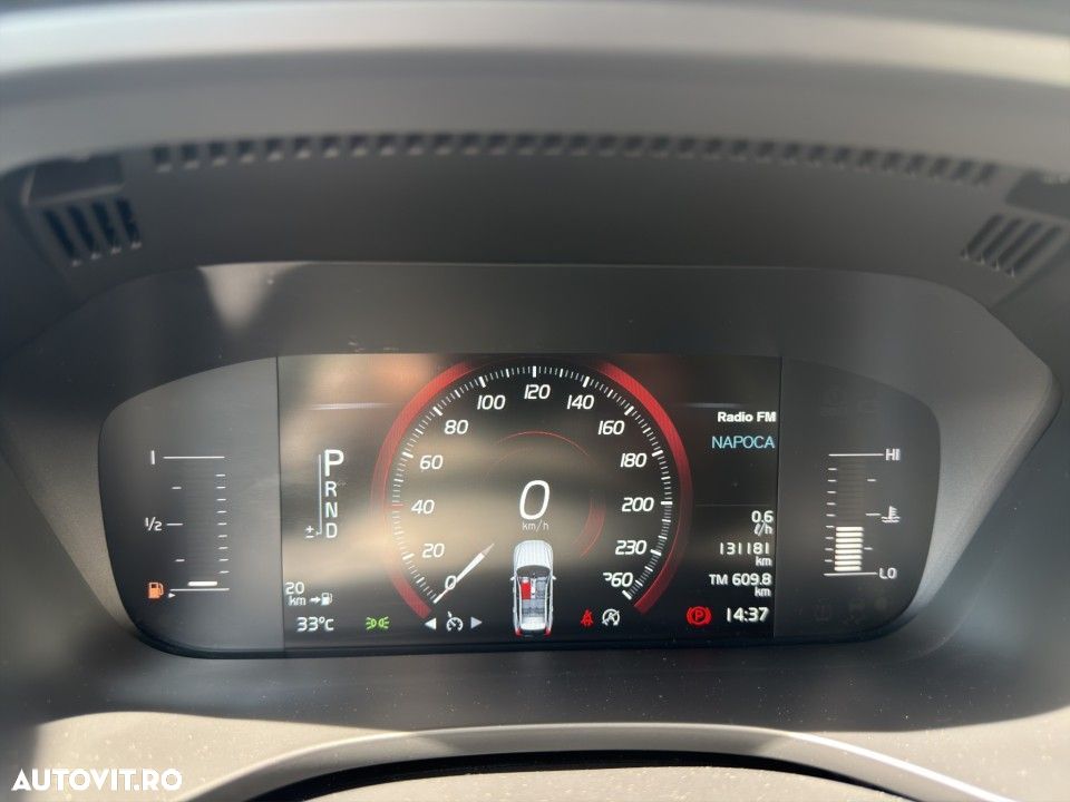 Volvo XC 60 B5 AWD Momentum Pro - 16