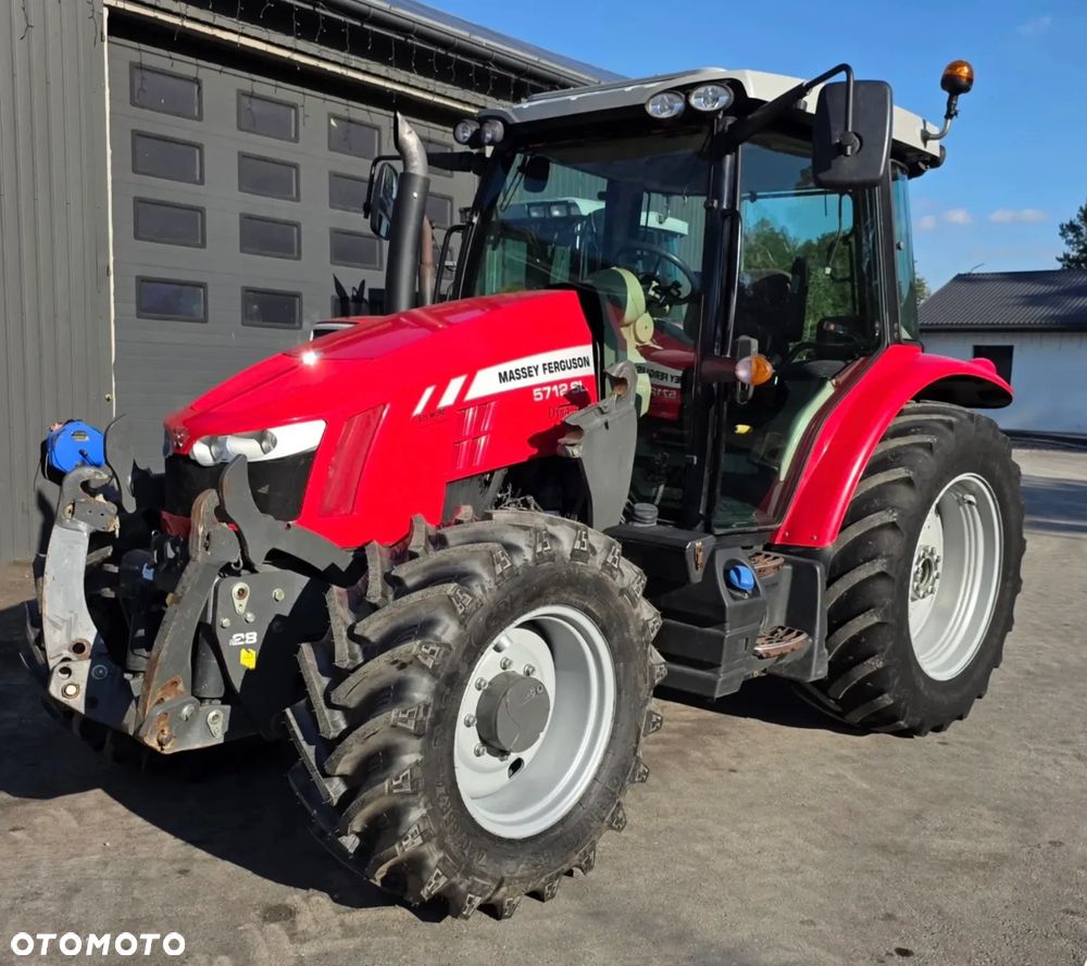 Massey Ferguson 5712 SL Dyna 4 - 20