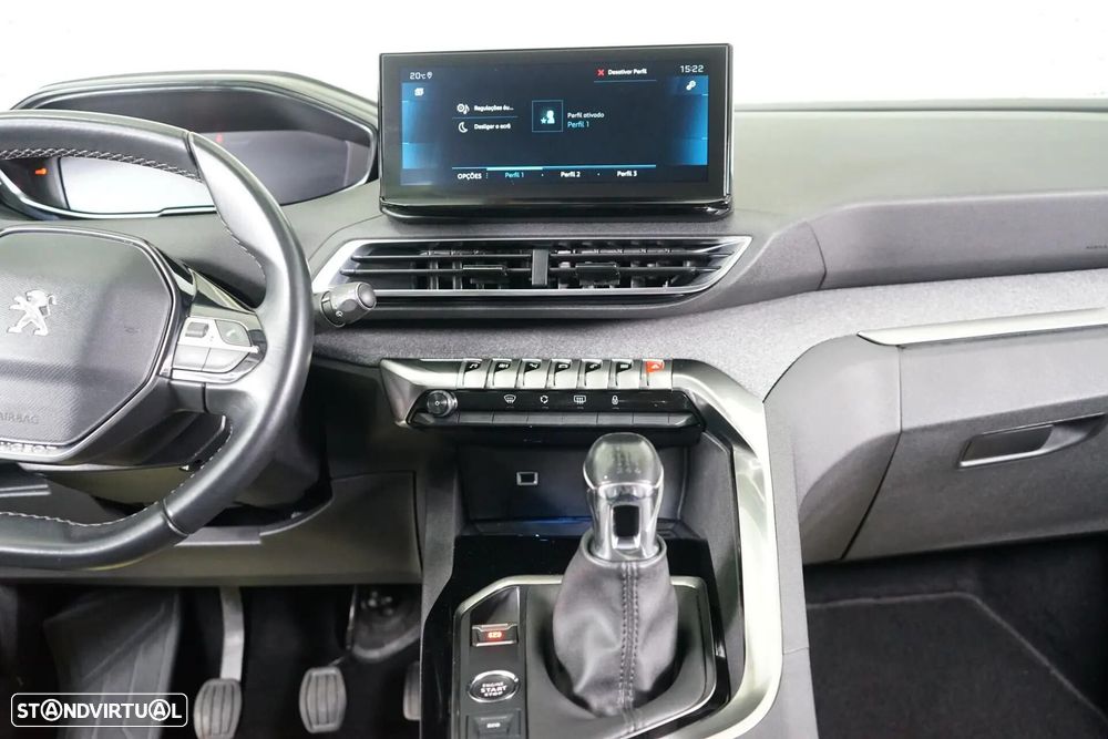 Peugeot 3008 1.2 PureTech Allure - 28