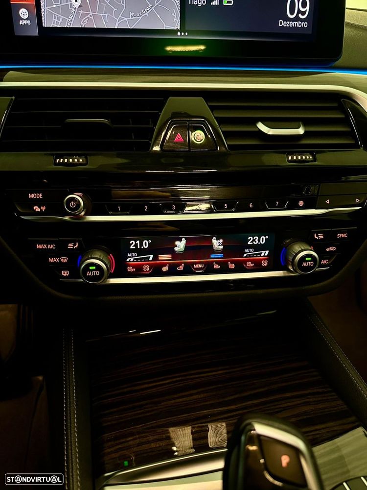 BMW 530 e Line Luxury - 45