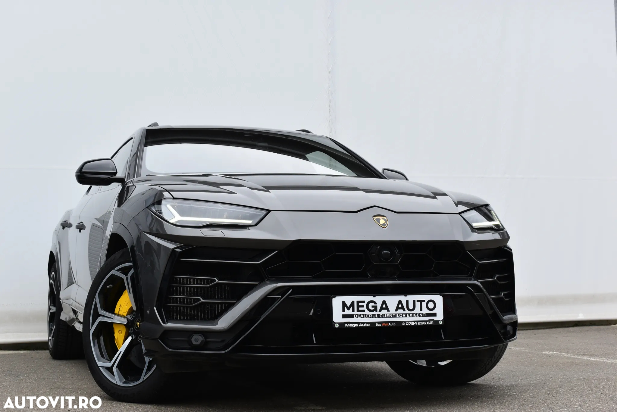 Lamborghini URUS - 6