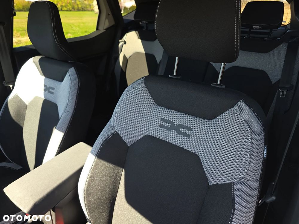 Dacia Duster 1.2 TCe mHEV Journey - 11