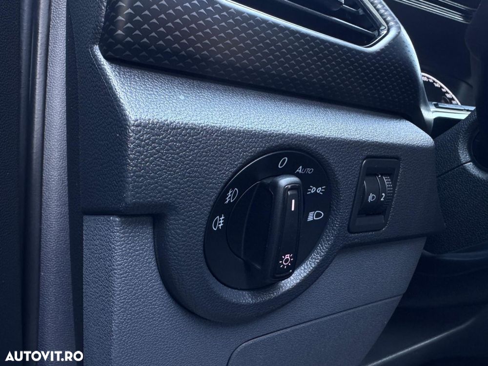 Volkswagen T-Cross - 19