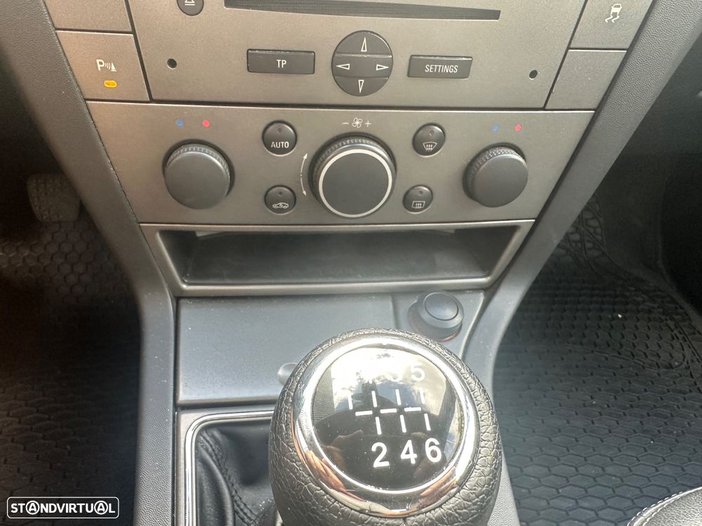 Opel Vectra GTS 1.9 CDTi - 11