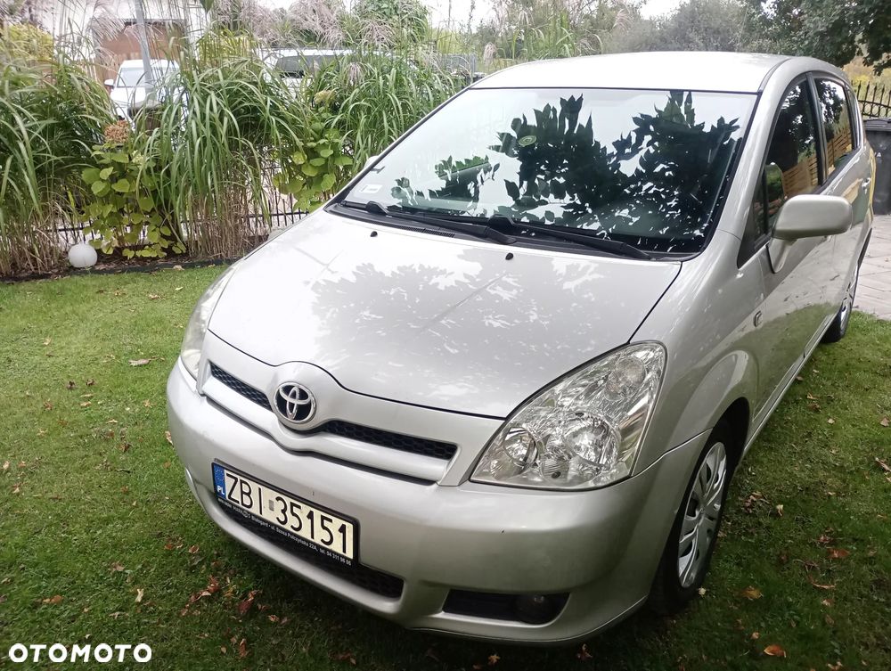 Toyota Corolla Verso - 1