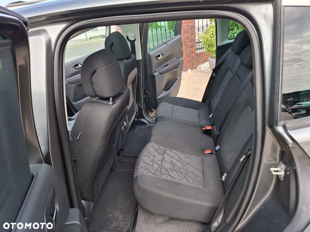 Peugeot 3008 1.6 HDi Premium - 12