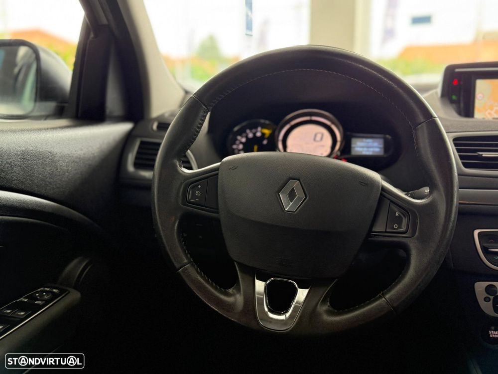 Renault Mégane Sport Tourer 1.2 TCE Limited SS - 8