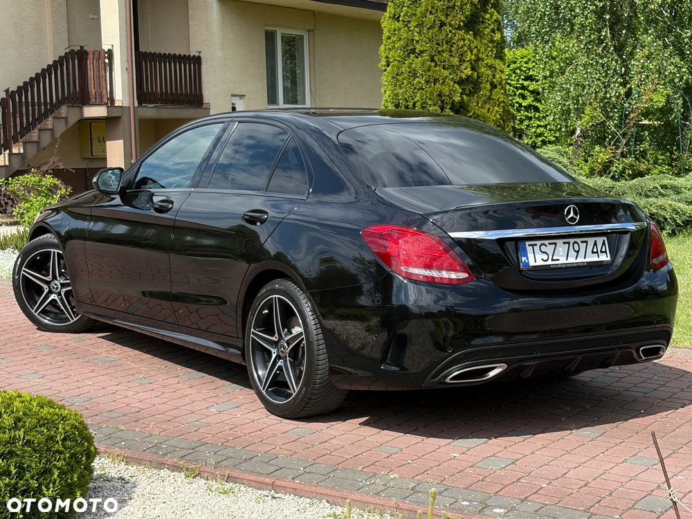 Mercedes-Benz Klasa C 180 9G-TRONIC AMG Line - 3