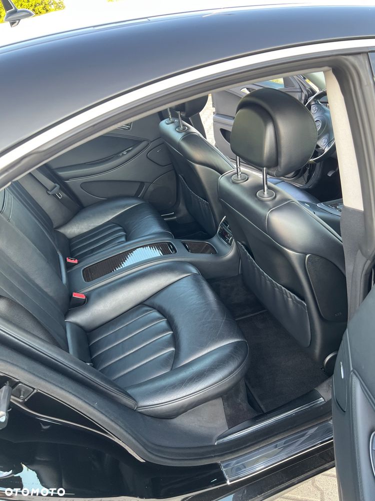 Mercedes-Benz CLS - 19