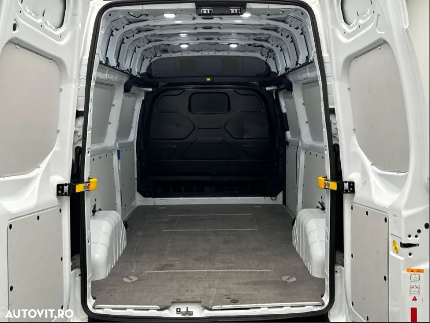 Ford Transit Custom - 13
