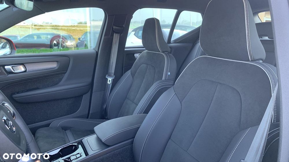 Volvo XC 40 - 11