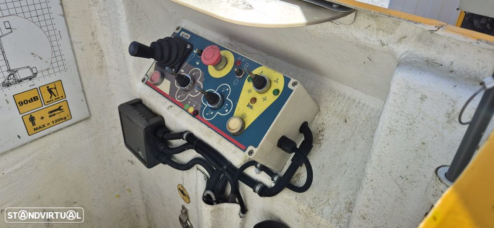 Renault Master Com Barquinha de 10 Metros Iva Dedutivel - 16