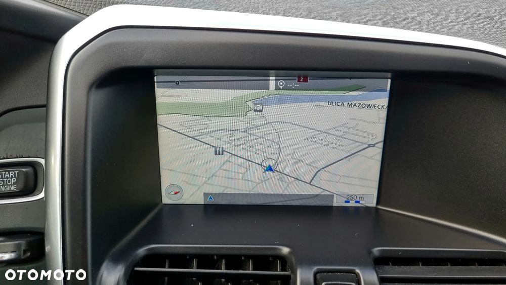 Volvo XC 60 D3 Geartronic Momentum - 28