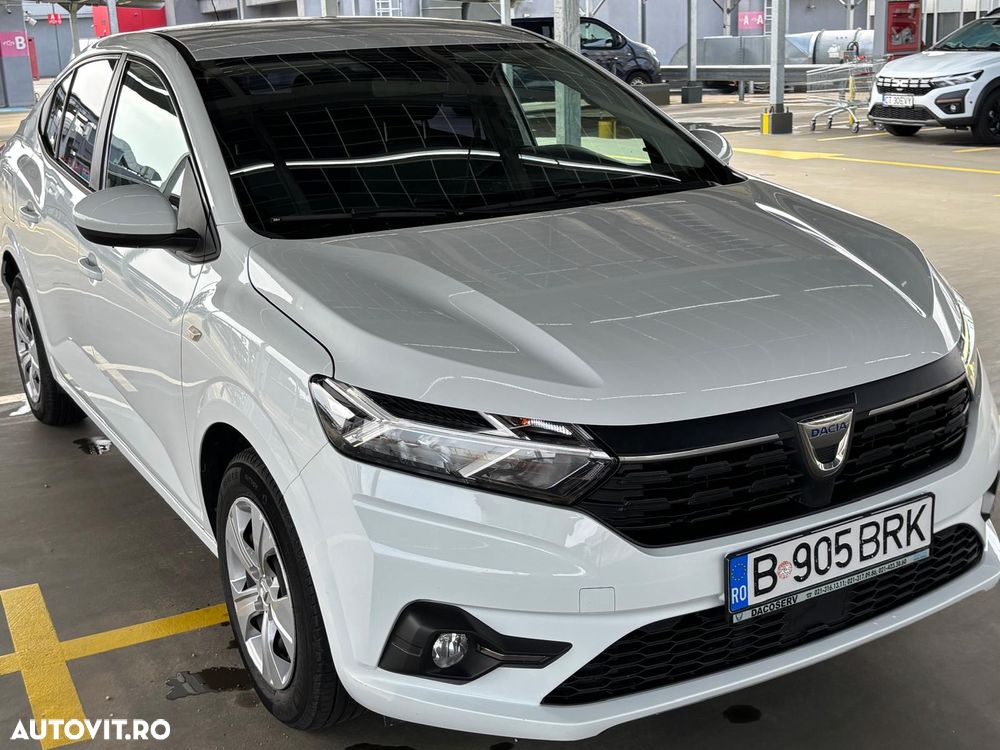 Dacia Logan TCe 90 Essential - 1