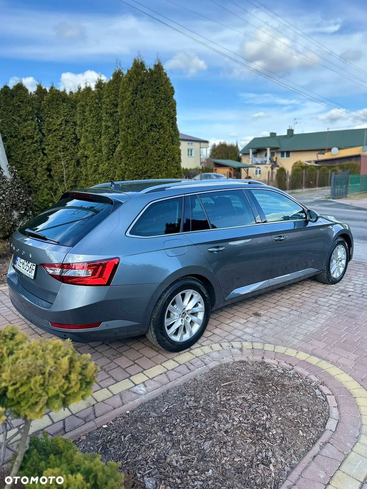 Skoda Superb 2.0 TDI SCR Ambition DSG - 7