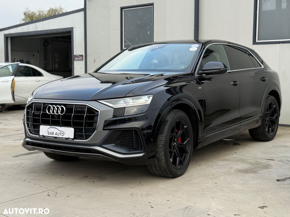 Audi Q8 - 1