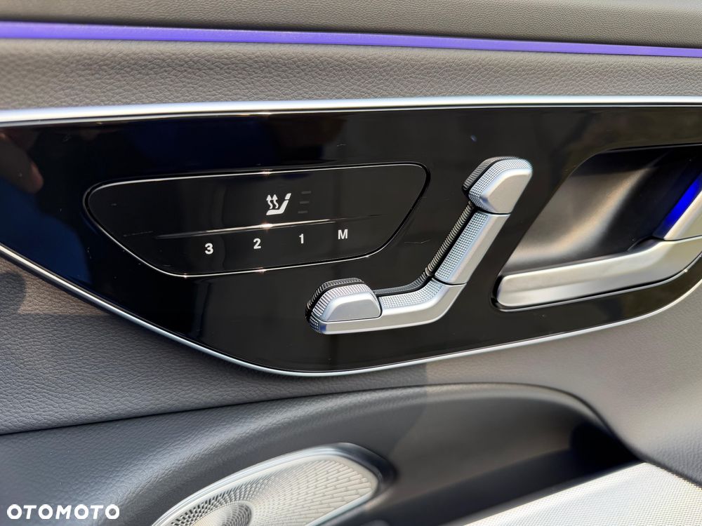 Mercedes-Benz Klasa E 220 d 4-Matic AMG - 32