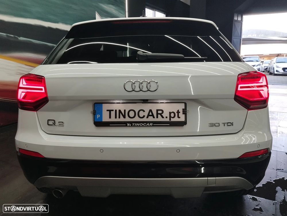 Audi Q2 30 TDI Design S tronic - 11