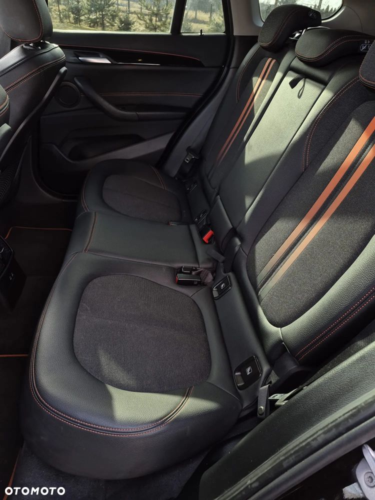 BMW X1 sDrive18i - 8