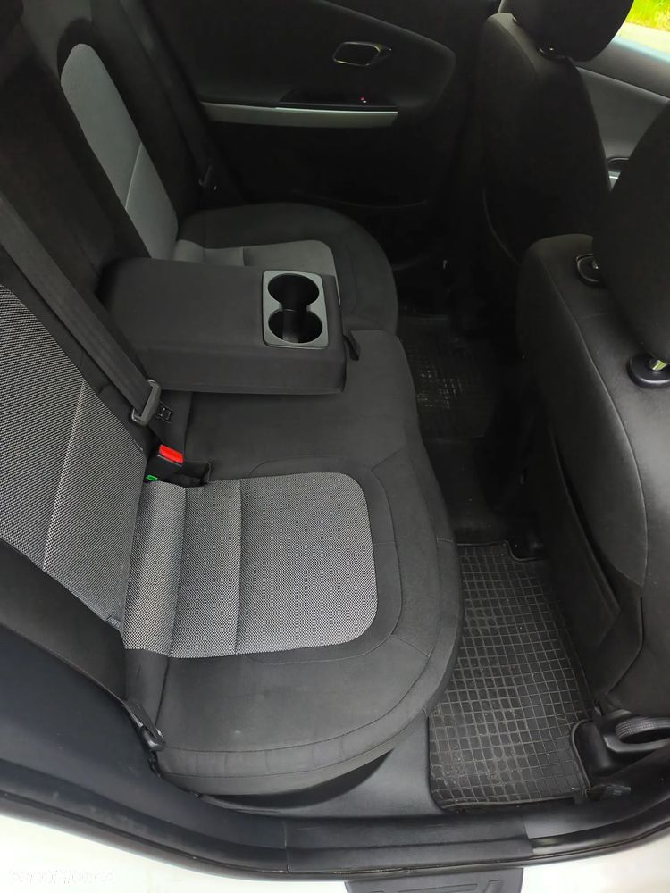 Kia Ceed 1.6 GDI L Business Line - 37
