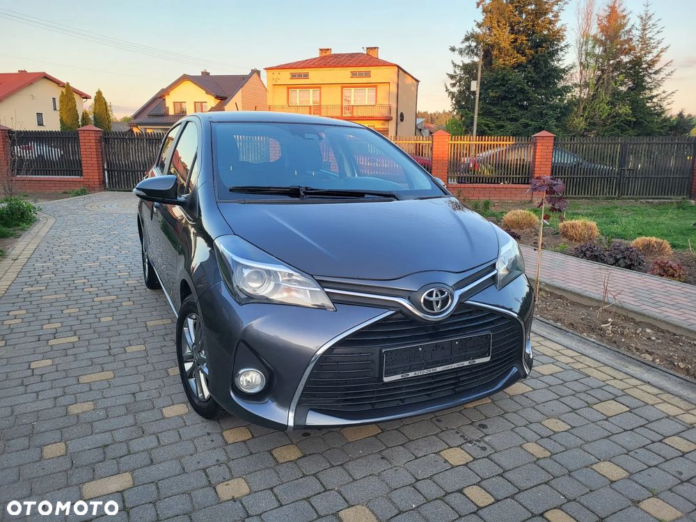 Toyota Yaris 1.33 Premium - 4