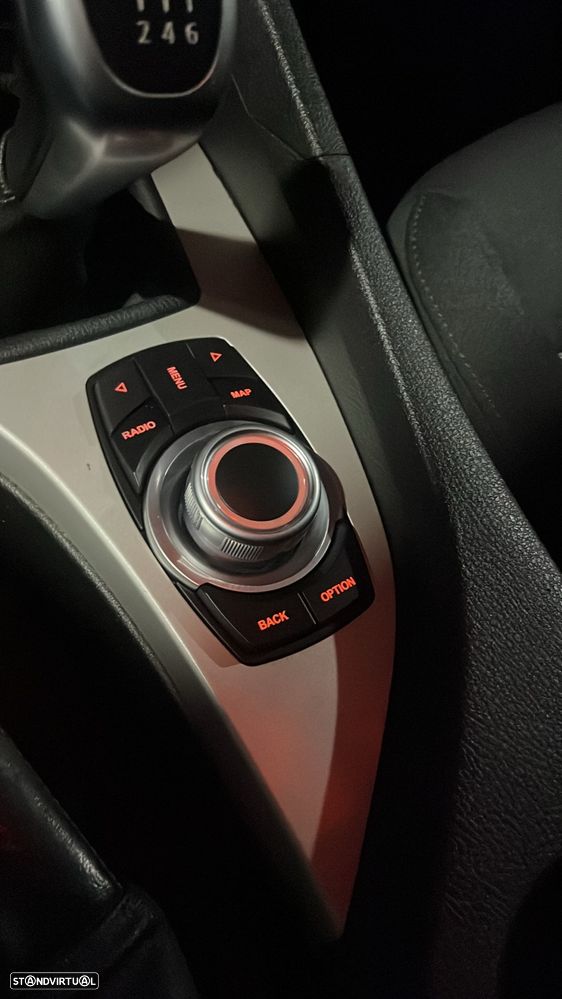 BMW X1 18 d xDrive - 37