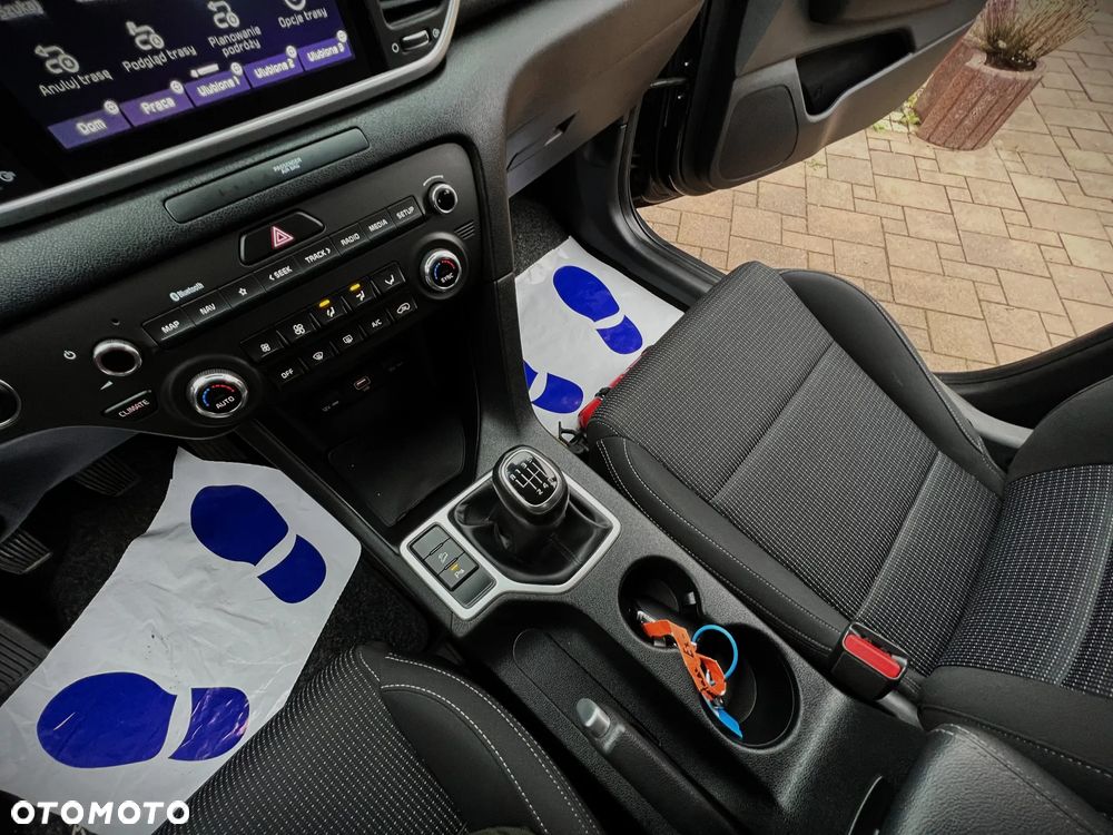 Kia Sportage 1.6 GDI Black Edition 2WD - 32