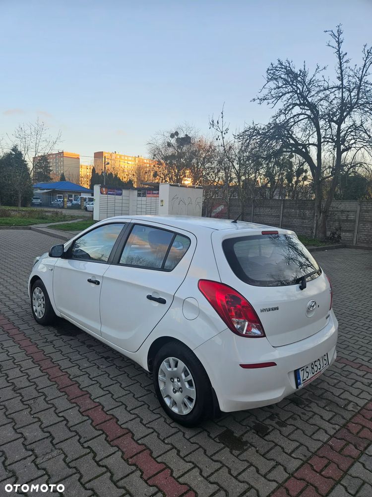 Hyundai i20 1.1 CRDi Classic + - 4