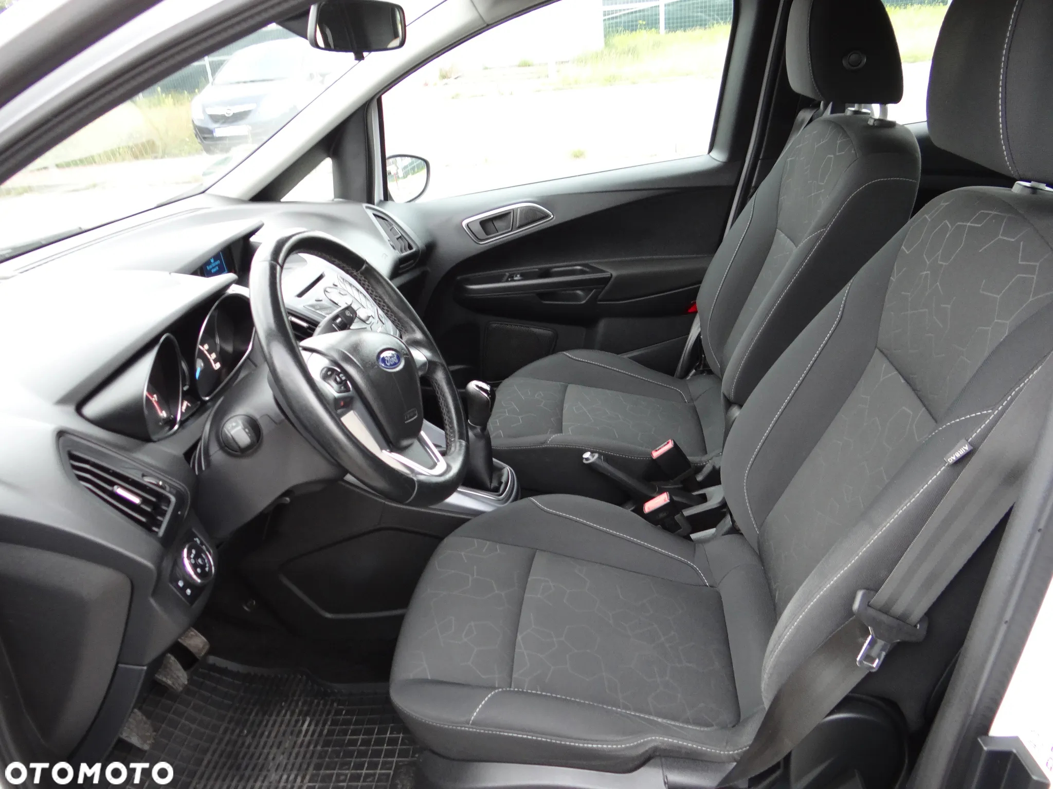 Ford B-MAX - 12