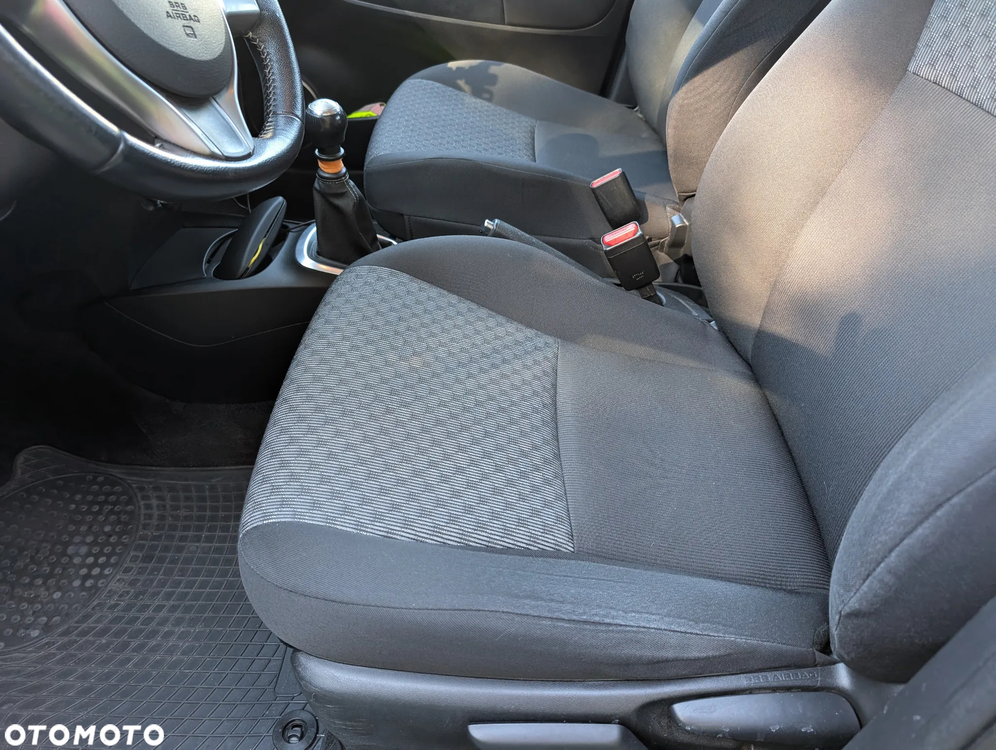 Toyota Yaris 1.33 Active - 27
