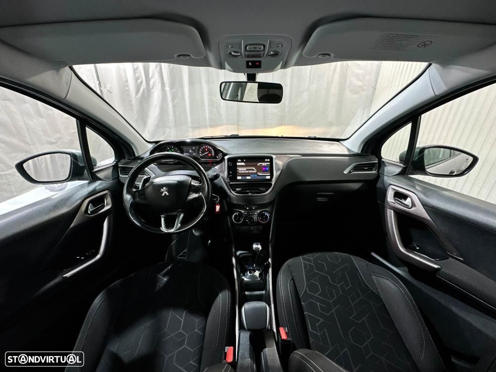 Peugeot 2008 1.6 e-HDi Allure 2-Tronic - 11