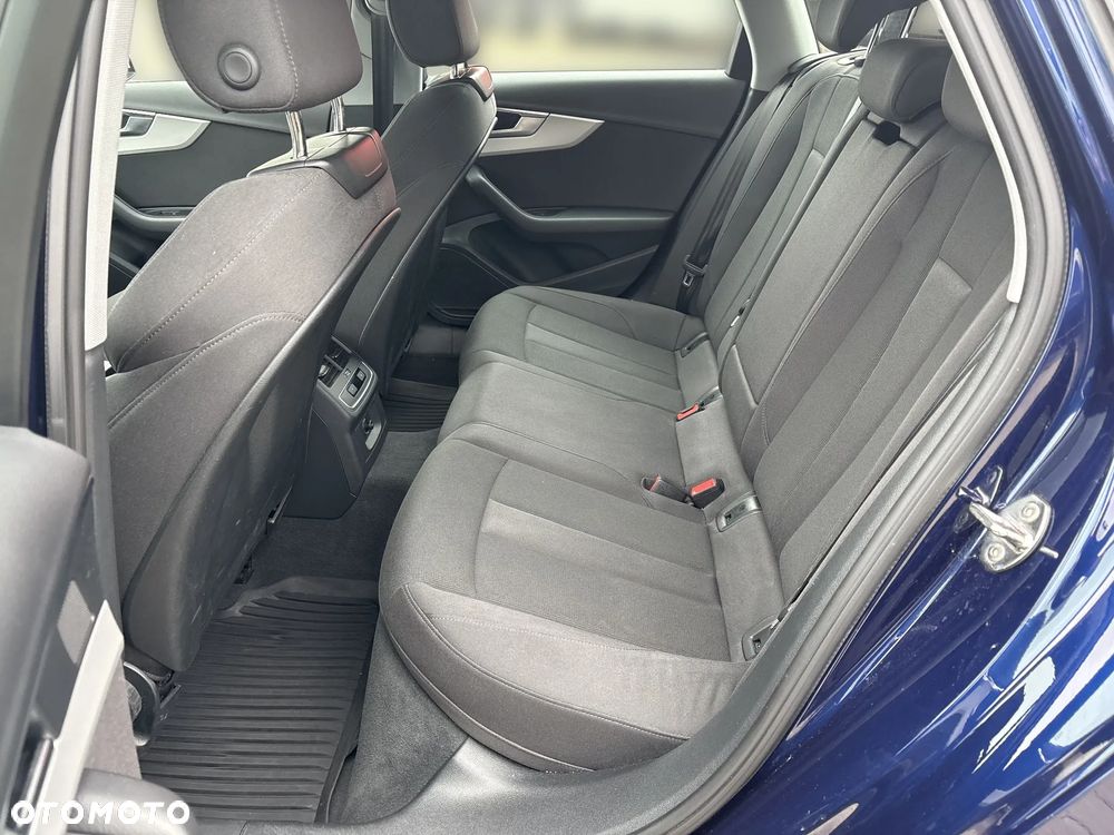Audi A4 Avant 35 TDI mHEV S tronic - 12