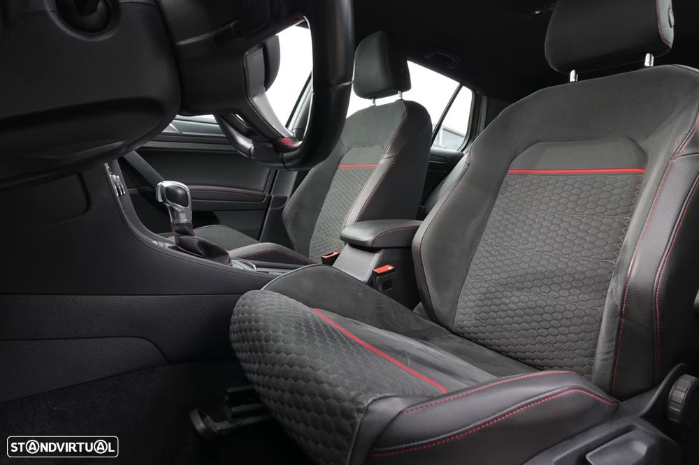 VW Golf GTI 2.0 TSI OPF DSG Performance - 8