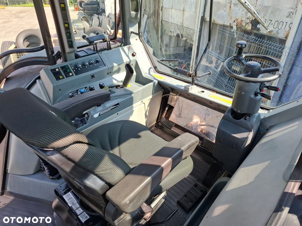 Valtra 8550 - 10