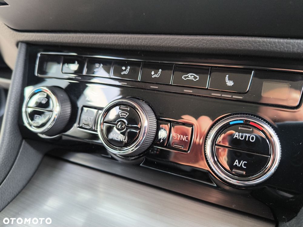 Skoda Superb 1.5 TSI Style DSG - 26