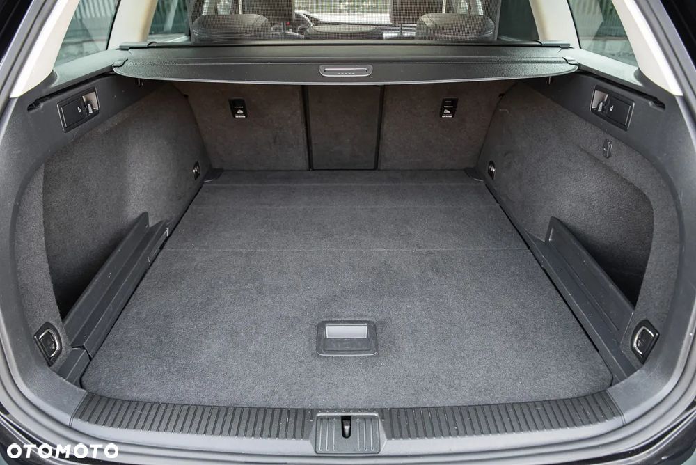 Volkswagen Passat Variant - 29